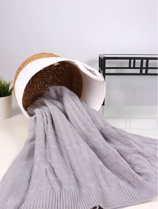 Premium Cable Knitted Soft Blanket Premium Cable Knitted Soft Blanket